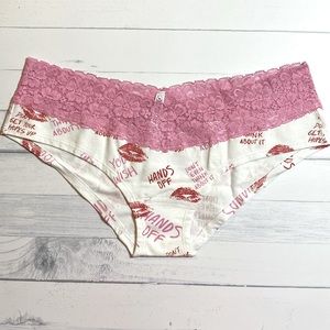 PINK Victoria’s Secret White Low-Riser Hipster Underwear | Pink Lace Waist NWOT